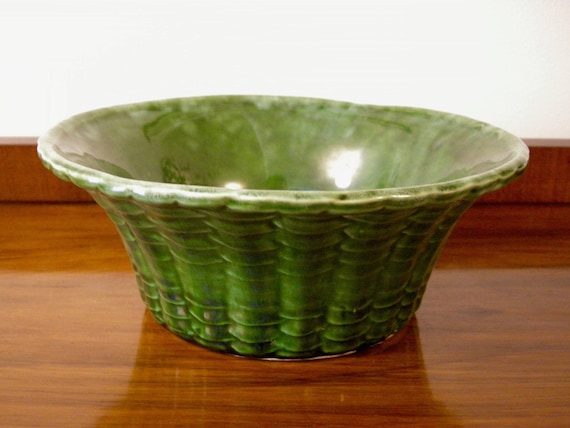 1950's Calif USA Pottery Green Planter / Bowl ~ Basketweave Pattern ~ High Gloss Glaze