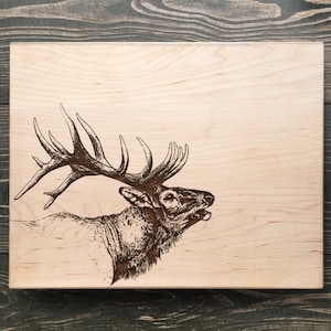 Personalized Wood Cutting Board for Animal Lovers - Engraved Gift for Nature Enthusiasts