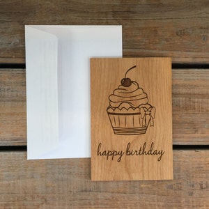 Alles Gute zum Geburtstag Karte, Holz Karte, Echtholz Karte - Cupcake Geburtstagskarte, Cupcake lustige Karte, Geburtstag, alles Gute zum Geburtstag, handgemachte Geburtstagskarte