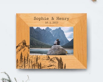 Custom Mountain Picture Frame Engraved - Nature Wedding Anniversary Gift for The Couples - Outdoor Theme Decor