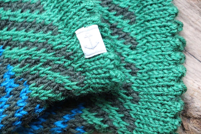 hand warmer Pulse warmer out of wool arm warmer with heringbone pattern
