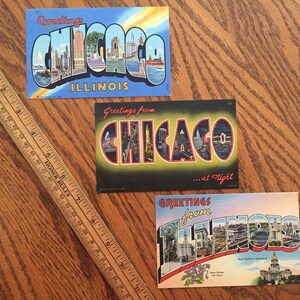 Set di 3 cartoline vintage BIG LETTER originali e inutilizzate, raffiguranti souvenir turistici retrò di Chicago di notte, cartolina Illinois 34