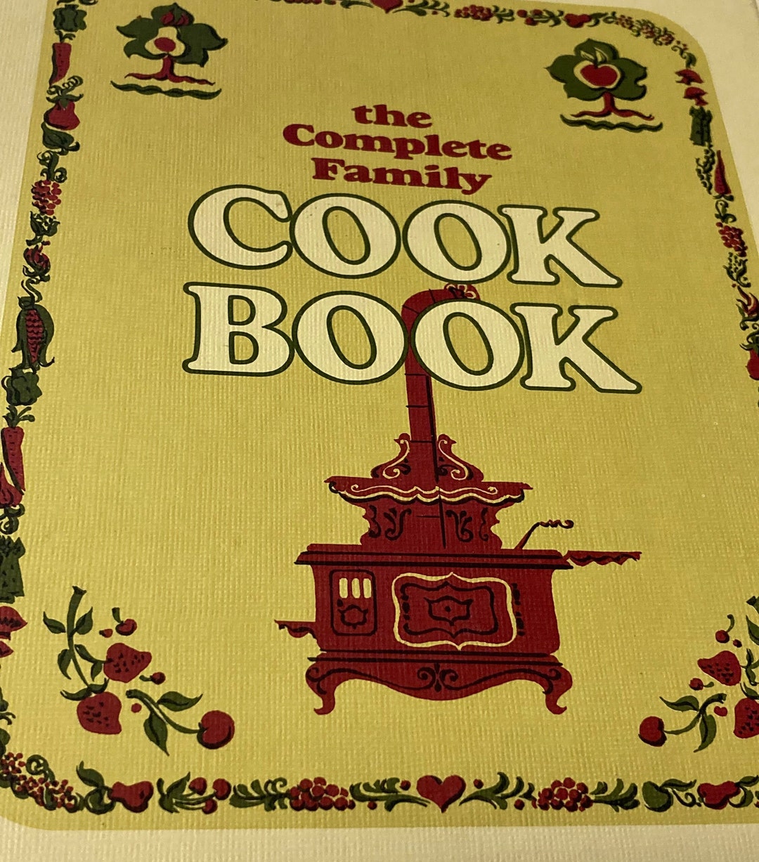 Avocado Green Kitchen Decor Vintage 1970 complete Etsy