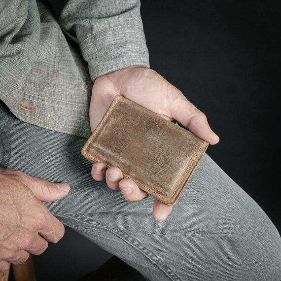 Card Wallet - Rustic Brown