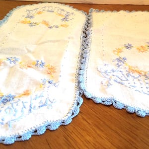 Vintage, Table Top Scarfs, Blue and Pink Flowers, Blue Trim