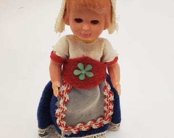 Collection of 8 Dolls Representing Worldwide Countries-ranging in