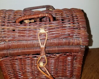 Vintage Wicker Chest With Two Handles, Closure