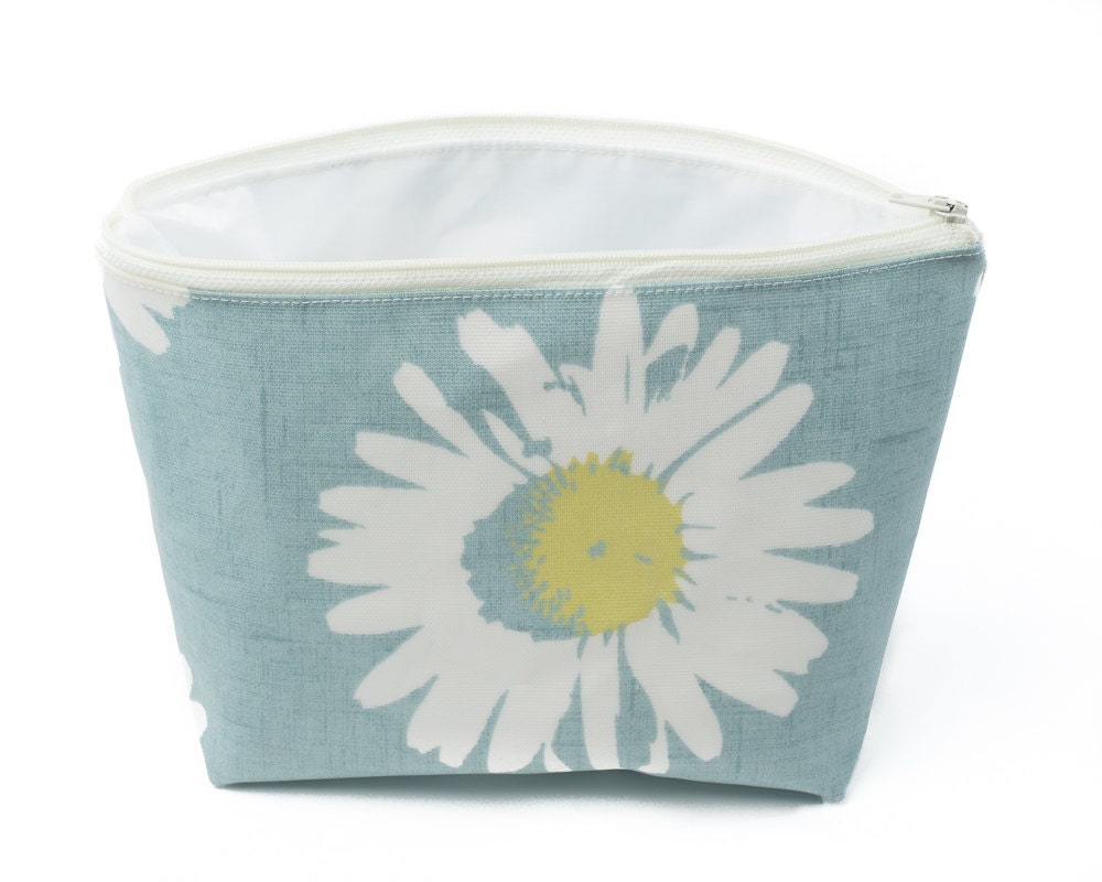 Daisy Wash Bag Oilcloth Toiletry Bag With Waterproof Lining Etsy UK