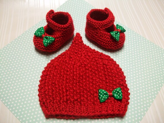 green baby beanie