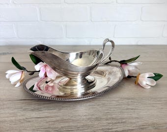 Vintage Silver Plated Gravy Boat with Attached Tray, Vintage Silverplate Serving Piece