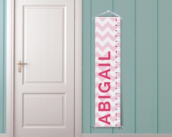 Tabla de crecimiento personalizada "Chevron en rosa y blanco"