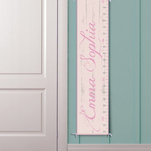 Gepersonaliseerde groeimeter 'Vintage liniaal' in roze