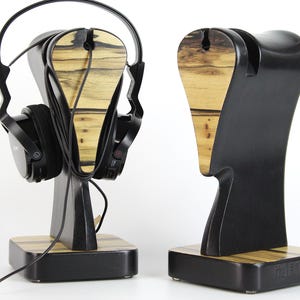 Headphone stand &quot;Gambit V&quot;. White ebony. Hand-made. Audeze, Sennheiser, ZMF, FOCAL, HiFiMan, Beyerdynamic. Audio gift.