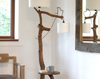 Lámpara realizada en rama de roble natural -81- mesa de centro, de lectura.¡El cable eléctrico está completamente oculto en la madera!