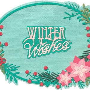 Puede incluir: Una tarjeta ovalada de color turquesa con una inscripción blanca "Winter Wishes" y una corona floral verde y roja alrededor del borde.