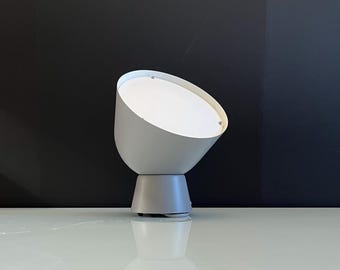 IKEA ps2017 design by Ola wihiborg ライト Contemporarary White Ikea PS 2017 Floor Lamp by Ola Wihlborg