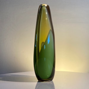 Contemporary modern glass vase image 4