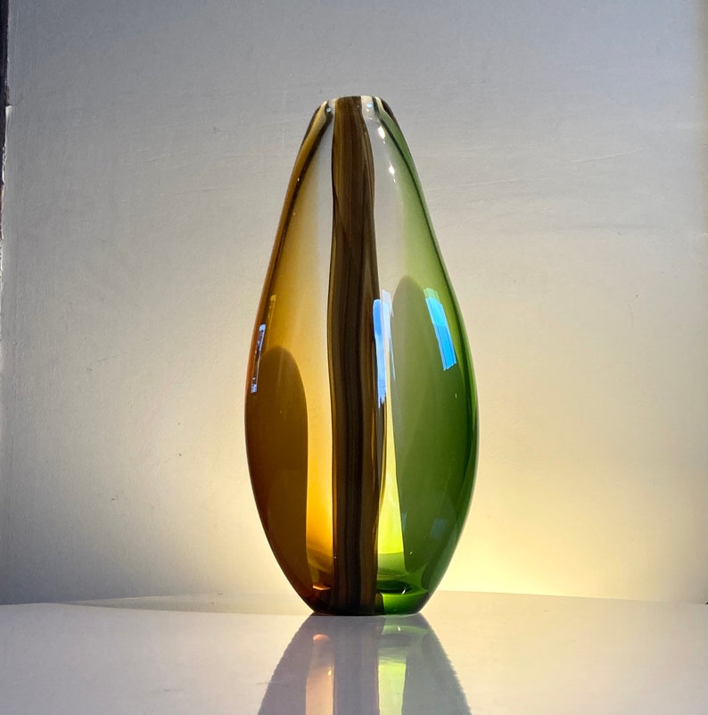 Contemporary modern glass vase image 1