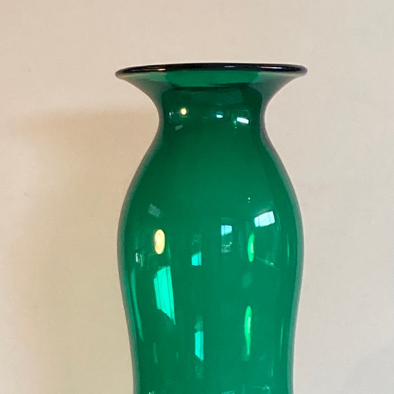 tall Blenko vase 7236 in emerald green handblown glass image 3