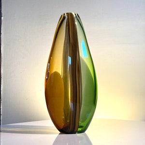Contemporary modern glass vase image 5