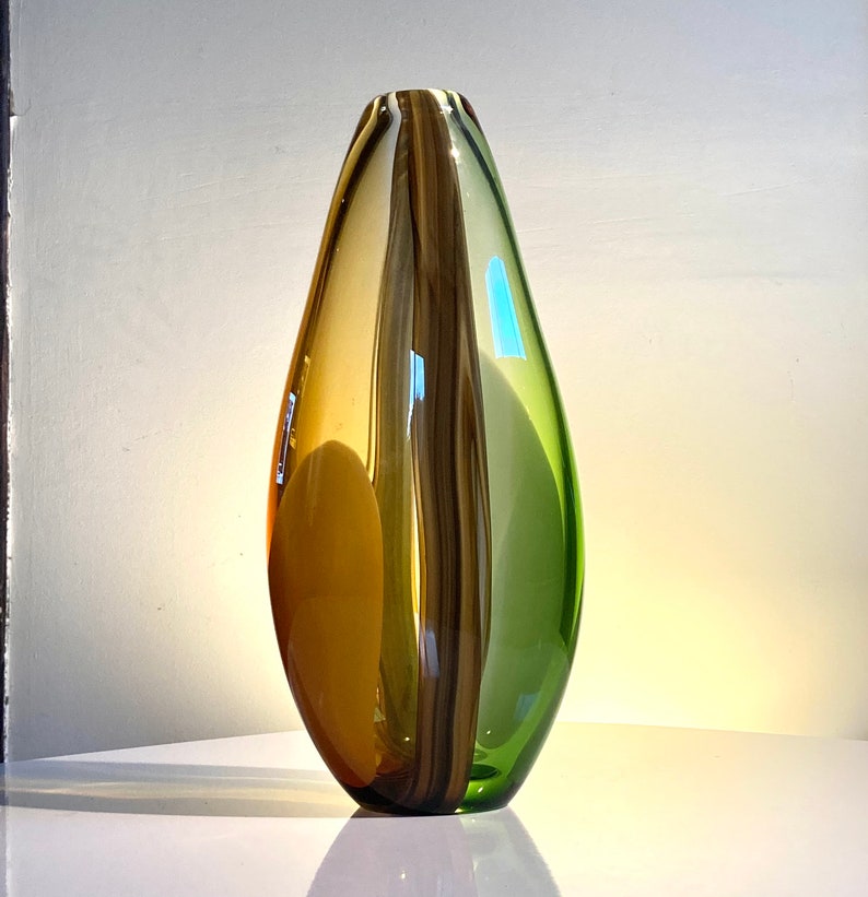 Contemporary modern glass vase image 5