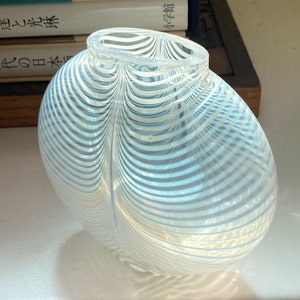 Pulled feather glass vase image 7