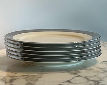 set of 6 Royal Limited Holly Holiday gold rimmed porcelain plates made in Japan