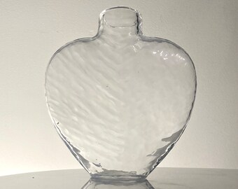 Vintage Pukeberg Sweden ribbed heart glass vase