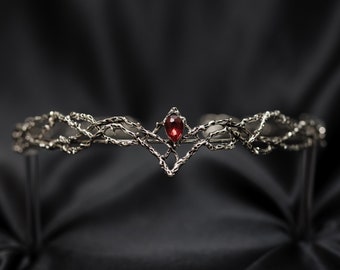 King&#39;s Crown in Silver & Red - White Gold Color Metal with Red Faux Ruby Color Crystal