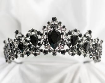 Michelle's Tiara in Black & Antique Silver