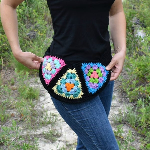 Crochet sling bag pattern, instant download pdf bum bag pattern, crochet fanny pack instructions, granny square belt bag, festival waist bag