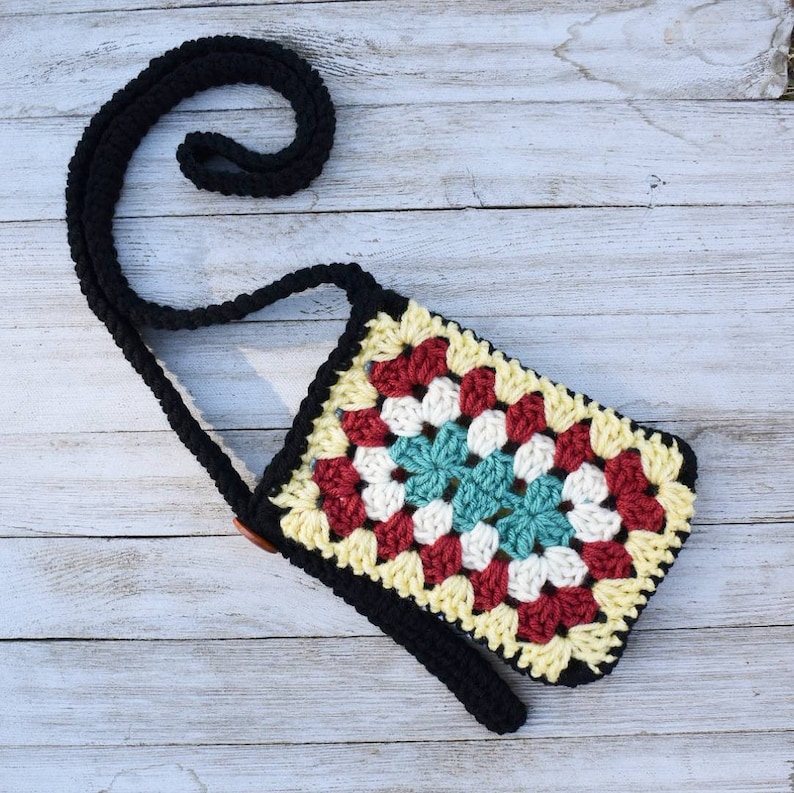 Crochet Granny Square Phone Bag Pattern, Crossbody Purse (PDF Pattern) image 1