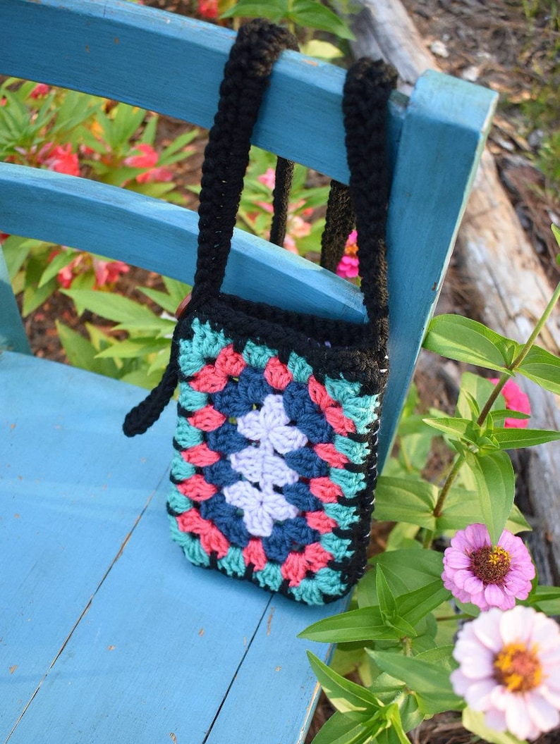 Crochet Granny Square Phone Bag Pattern, Crossbody Purse (PDF Pattern) image 4