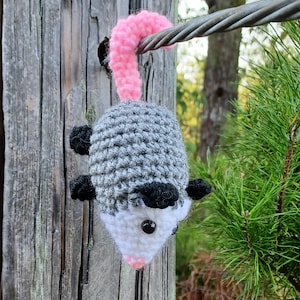 Pocket Possum crochet pattern, instant download digital amigurumi opossum pattern, crochet woodland animal design