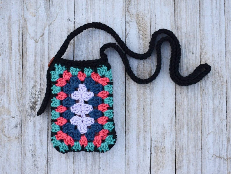 Crochet Granny Square Phone Bag Pattern, Crossbody Purse (PDF Pattern) image 3