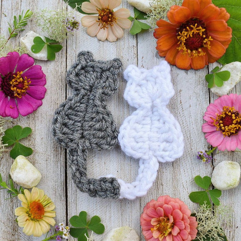 Super Simple Cat Applique Crochet Pattern, instant download pdf easy crochet pattern, kitty cat design, beginner crochet cat embellishment image 1