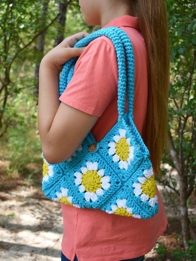 Crochet Pattern daisy flower granny square purse instructions instant download pdf crochet tutorial crochet flower handbag pattern image 3