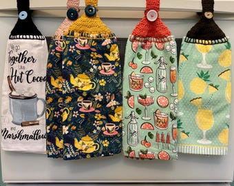 Toalla de cocina con parte superior de crochet y botón, toalla de cocina colgante con asa para electrodomésticos, regalo divertido y atrevido para mamá, refresco, té, cacao, vino.