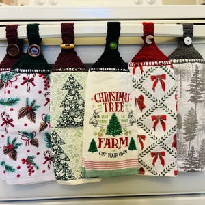 Christmas kitchen towel, cotton crochet top oven handle dishtowel with pine cone needle ribbon candy cane, red green winter solstice decor