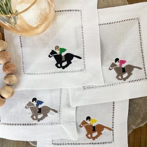 Serwetki koktajlowe Kentucky Derby – lniane haftowane serwetki – wystrój imprezy Derby – serwetki Mint Julep na dzień Derby, wieczór panieński