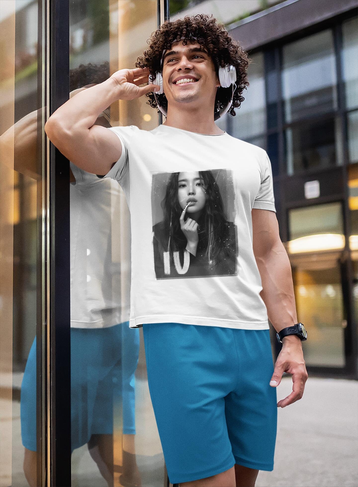 sweatshirt with cap