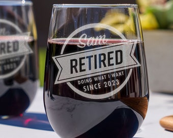 Retirement Wine Glass - Personalized Retirement Gifts for Women, Finally Retired, Stemless Wine Glasses for Her, Design: RETIRED