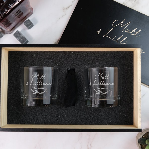 Personalized Whiskey Glass Box Set - Custom Wedding Gifts, Cocktail Glasses for a Couple, Personalized Engagement Gifts, Design: N9