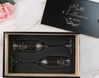 Personalized Champagne Flute Set - Minimalist Toasting Glasses for Wedding, Wedding Gift Set, His and Hers Glasses, Design: N9