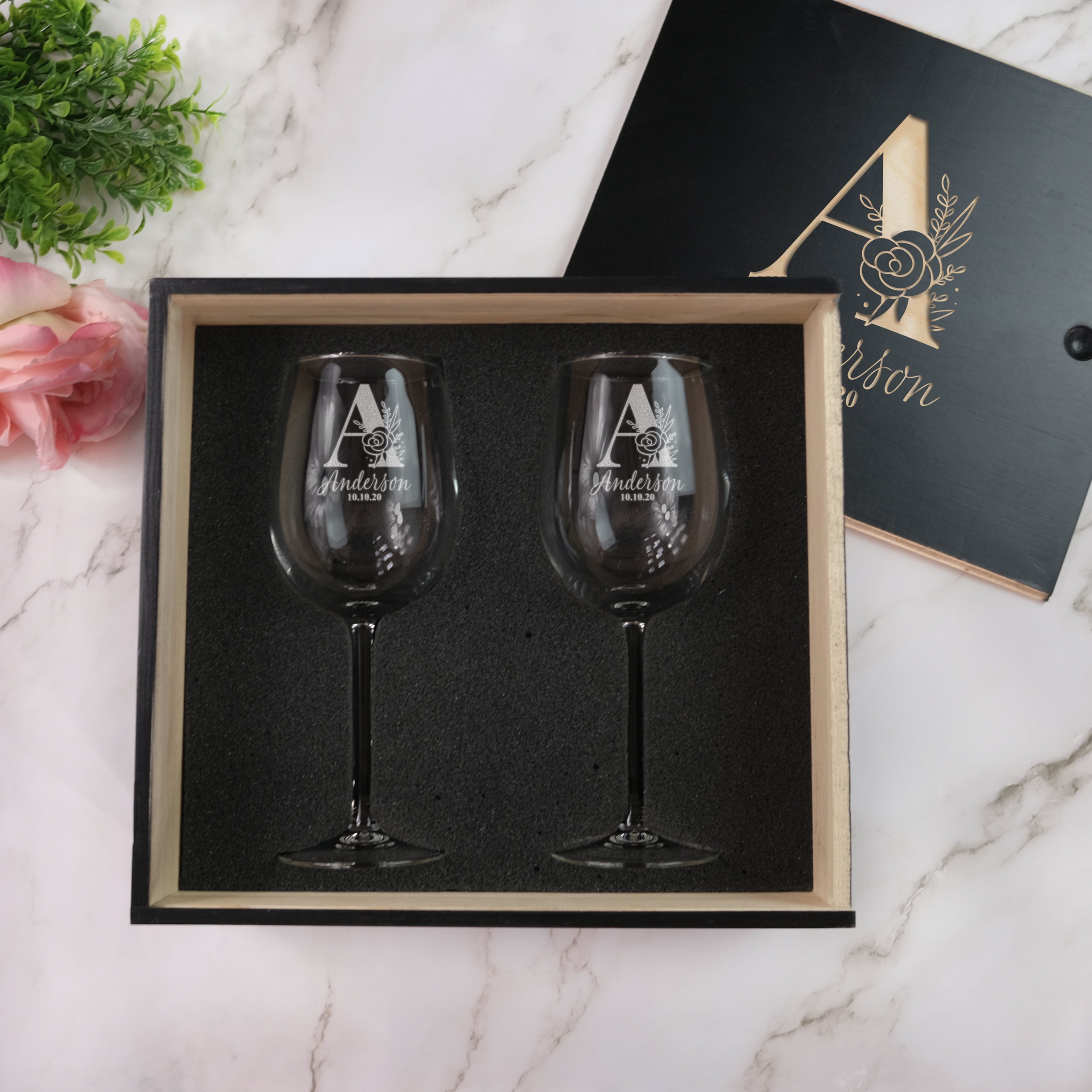 Personalized Engraved Wine Glasses Gift Set – Custom Monogrammed Wedding, Anniversary, Housewarming Keepsake -Design: K4