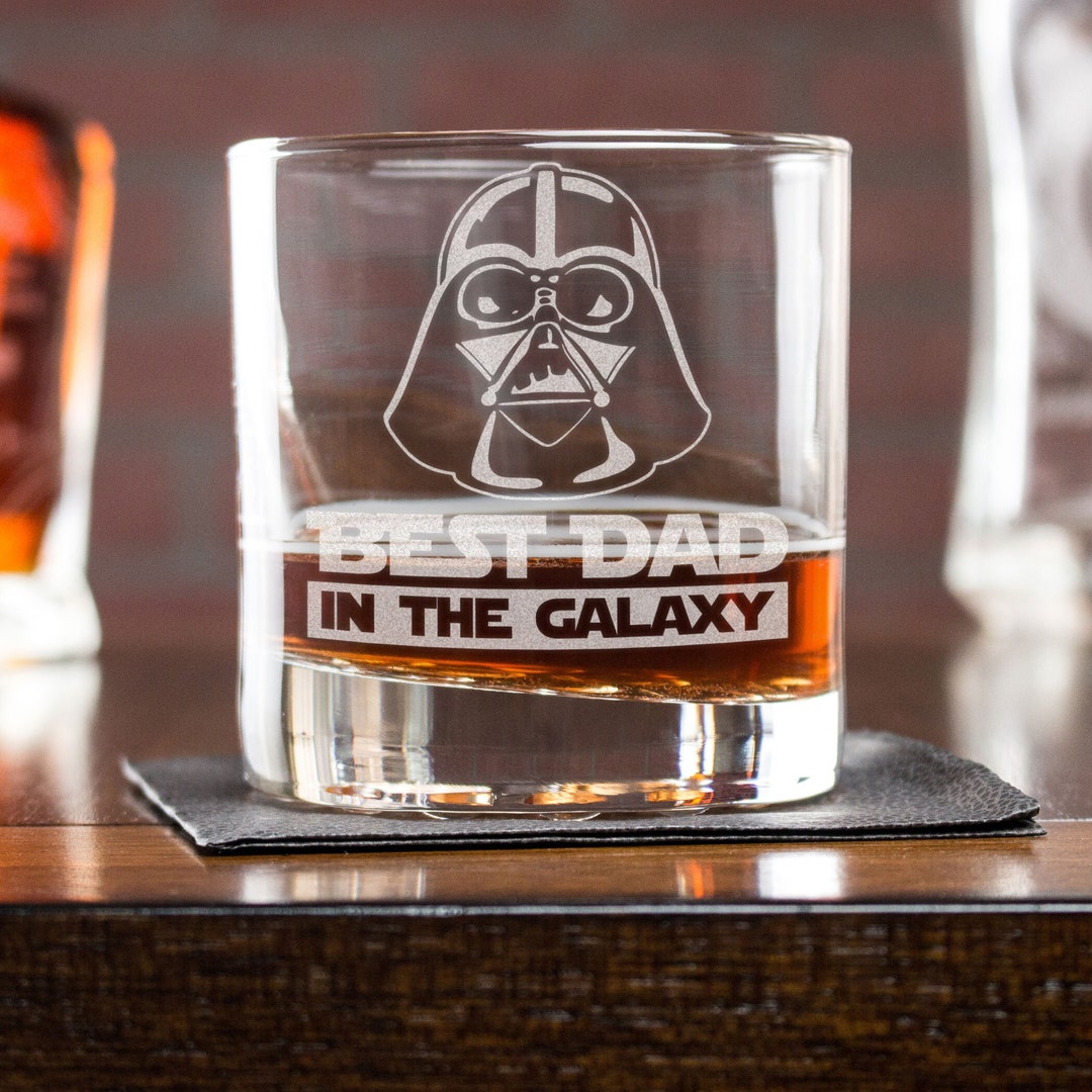 Star Wars™ Darth Vader Etched Glasses & Ice Moulds Set