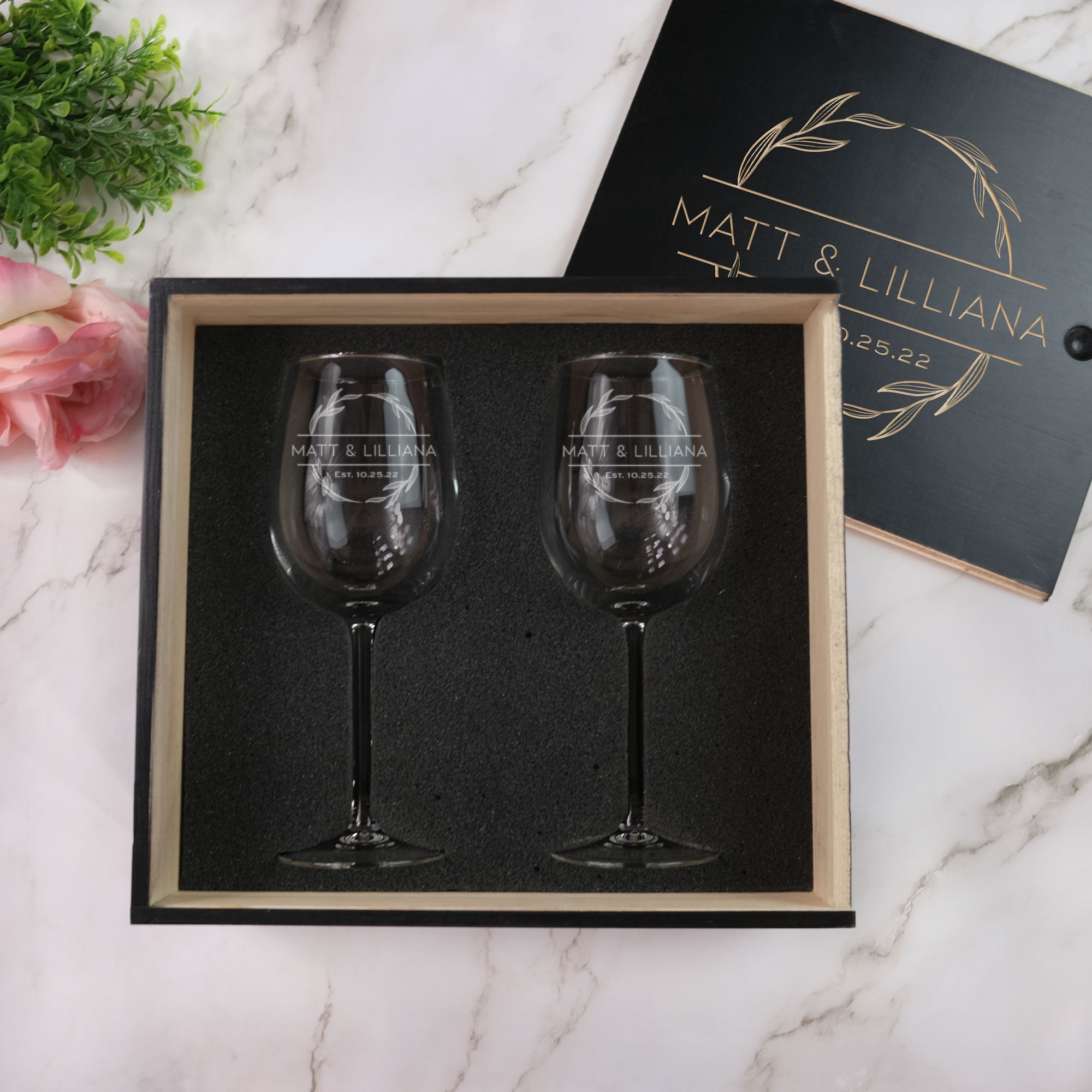 ELEPHANT GIFT, Stemmed Wine Glass, With Etched Glass Design