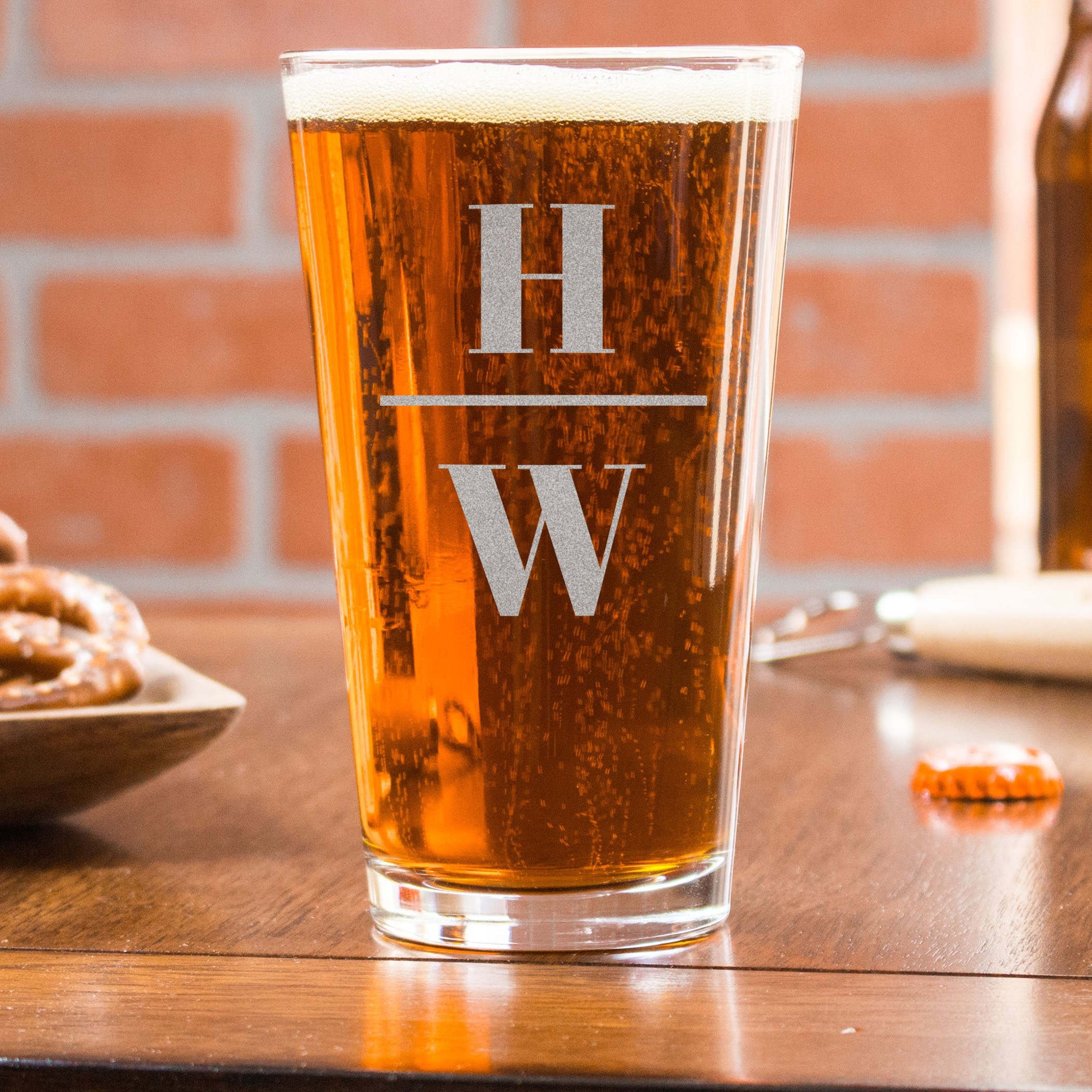 Monogram Beer Glasses Engraved Pint Glasses Initials Gift Etsy