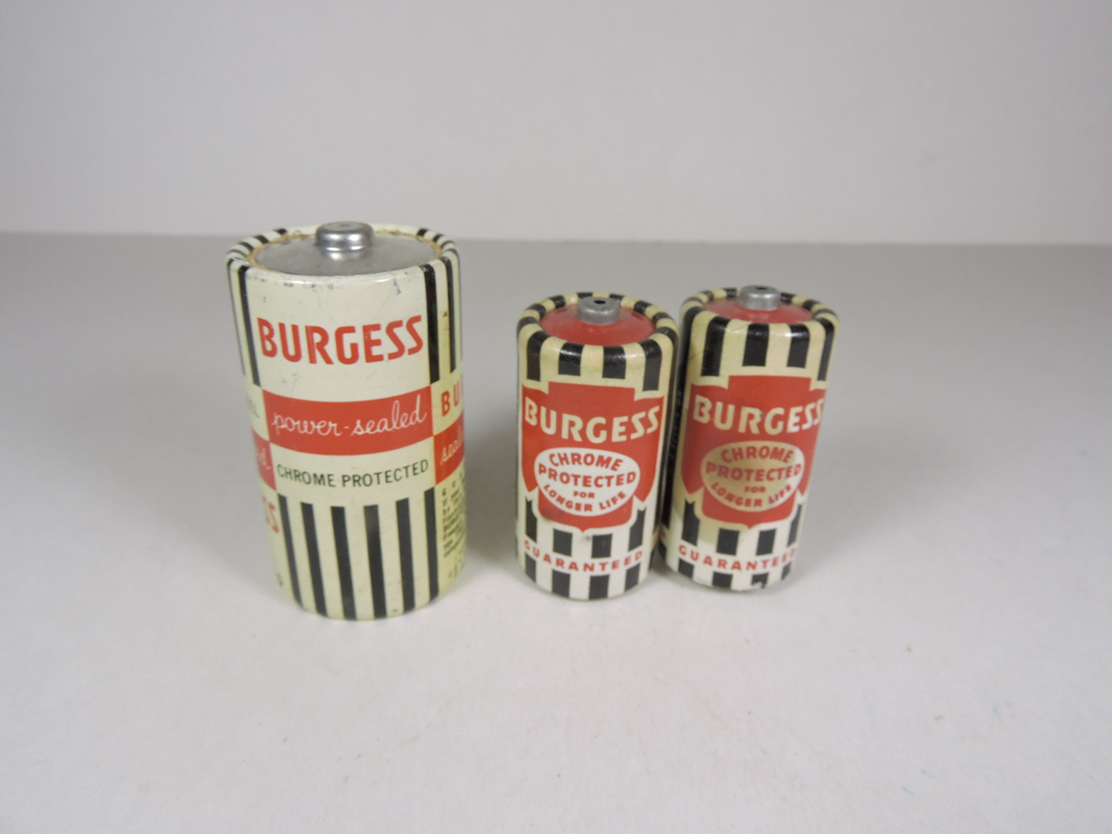 3 Vintage Burgess Batteries 2 Size C and 1 Size D Made in Etsy