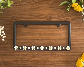 Cute License Plate Frame Daisy Plate Cover Flower Aesthetic / Girly Car Accessory / Summer Boho Tag Holder